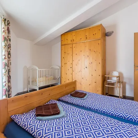 House Topal With Pool In Porec For Max 21 Persons بيت ضيافة 3*